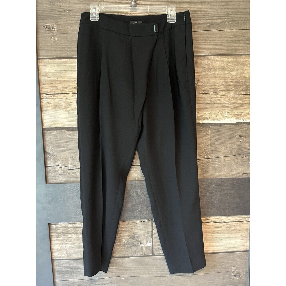 White House Black Market Women’s The Tapered  Ankle Pants Black Crepe 10